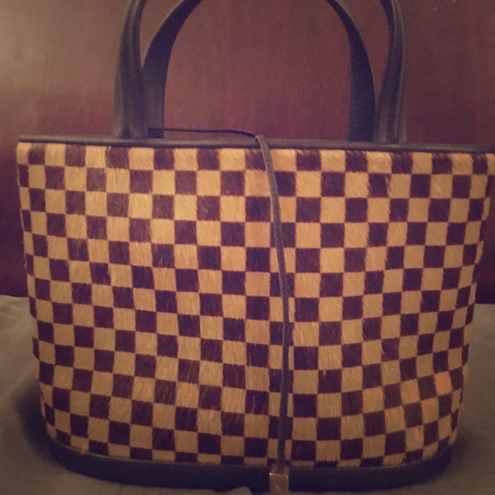Louis Vuitton mini tote